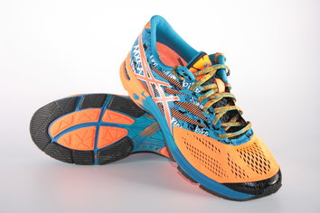 asics gel noosa tri 10