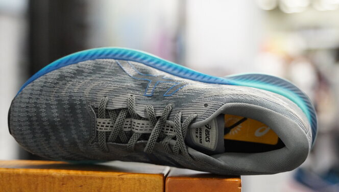 ASICS Zapatillas de correr Gel-Kayano Lite 2 para mujer, gris