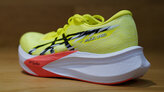 ASICS Magic Speed 4