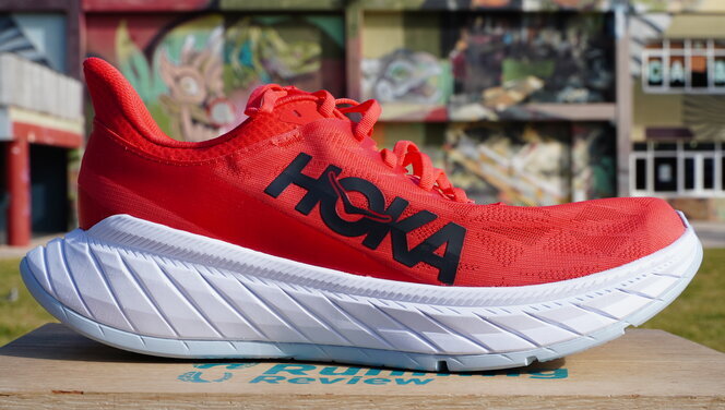 >Hoka Carbon X 2