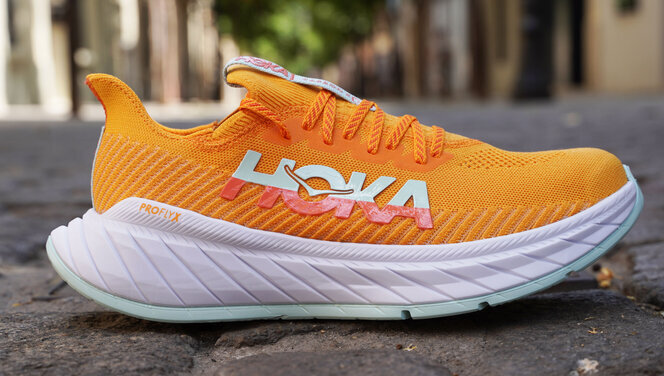 >Hoka Carbon X 3