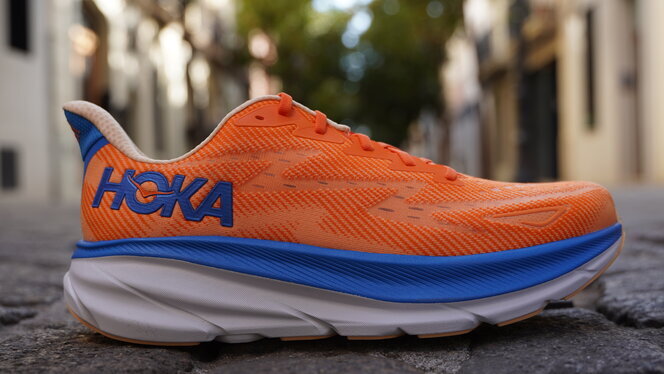 >Hoka Clifton 9