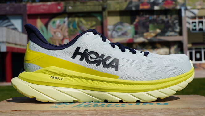 >Hoka Mach 4