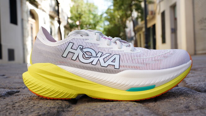 Hoka Mach X2