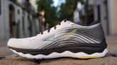 Mizuno Wave Sky 6