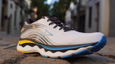 Mizuno Wave Sky 6