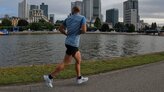 Entrenar por Frankfurt con la Sky 8 de Mizuno