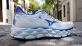 Mizuno Wave Sky 8