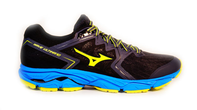 >Mizuno Wave Ultima 10