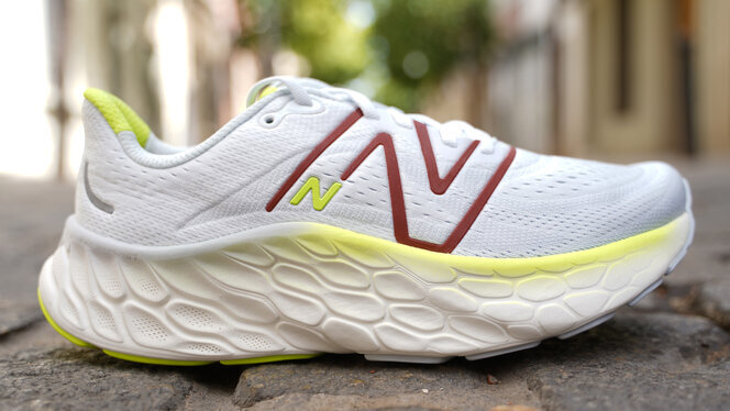 >New Balance Fresh Foam More v4