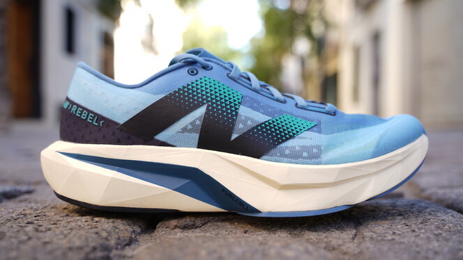 New Balance FuelCell Rebel v4